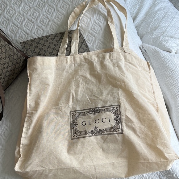 Large Gucci Ophidia Tote - Picture 9 of 10